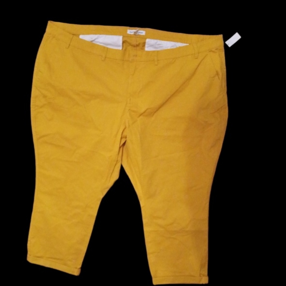 Mens Mustard Yellow Cropped Khakis 52 nwt